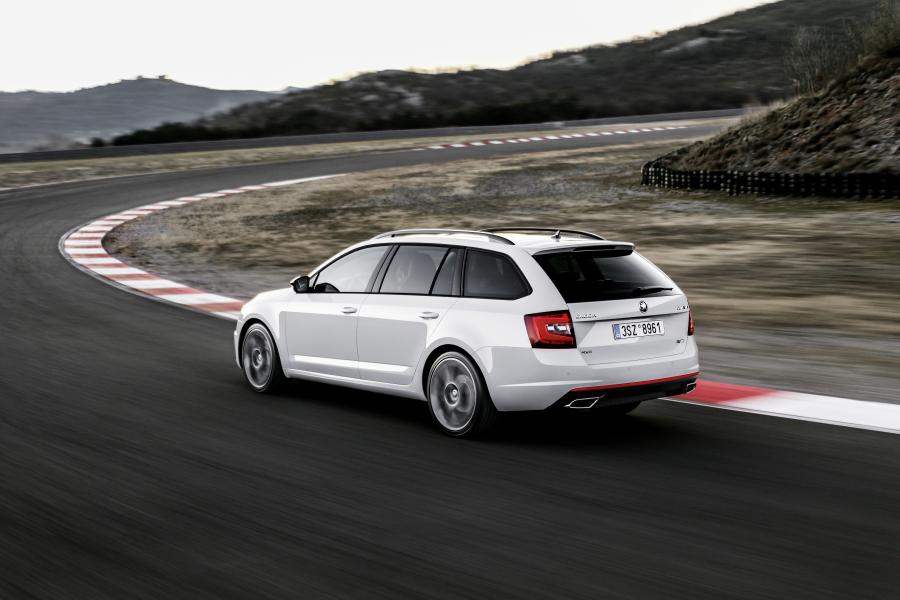  Skoda Octavia RS Combi 2017 года  (WW) (фото 9 из 48)